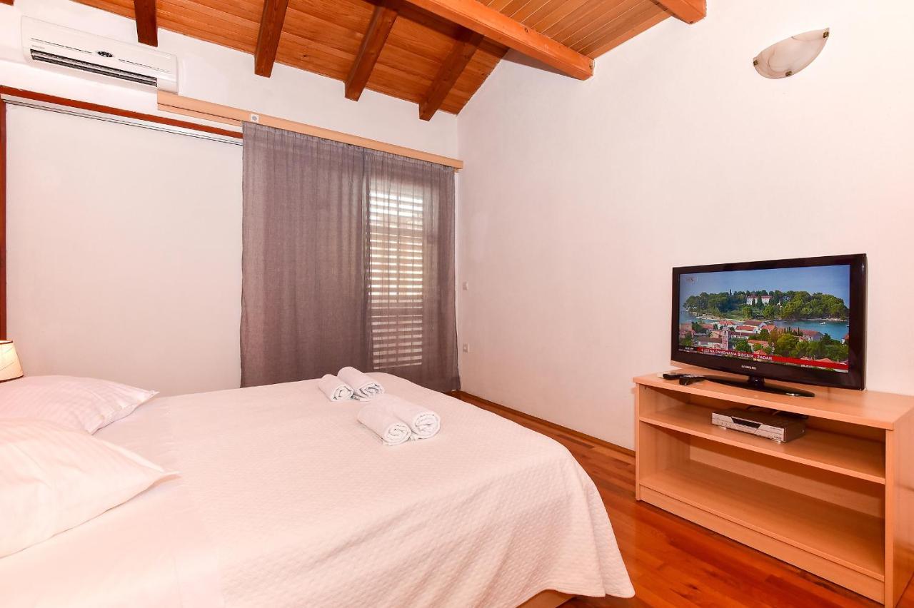 Apartmani Mate Makarska Exteriör bild