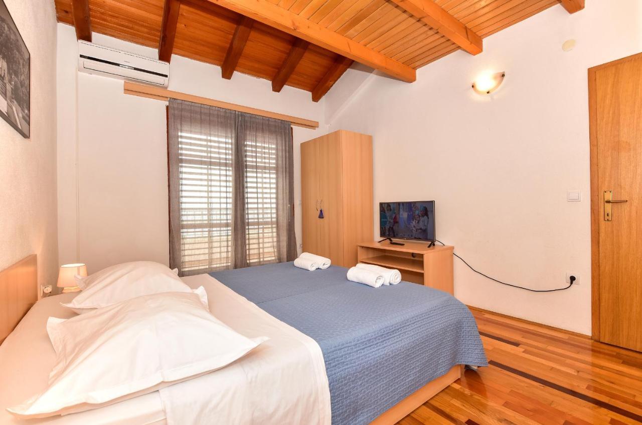 Apartmani Mate Makarska Exteriör bild