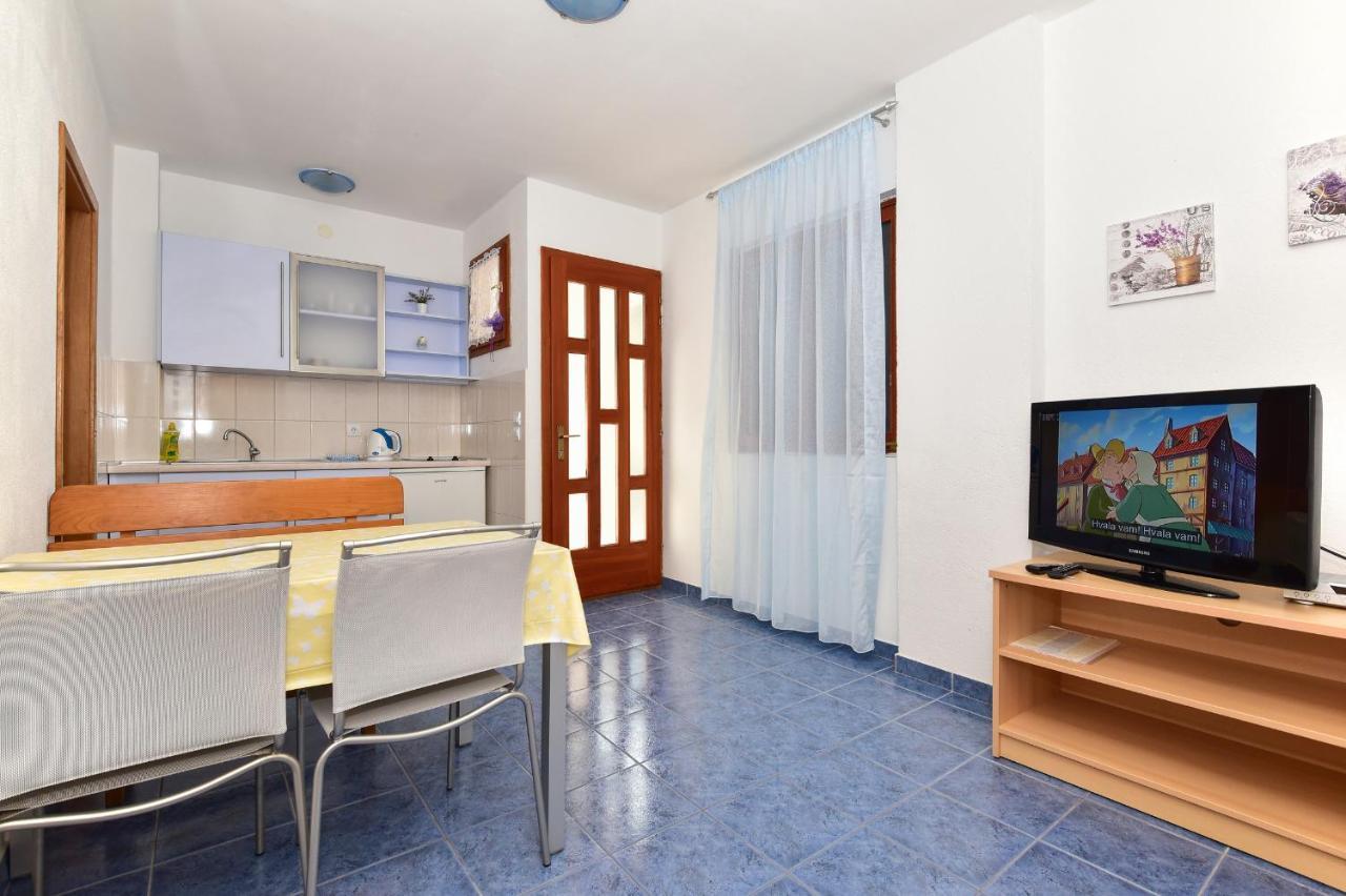 Apartmani Mate Makarska Exteriör bild