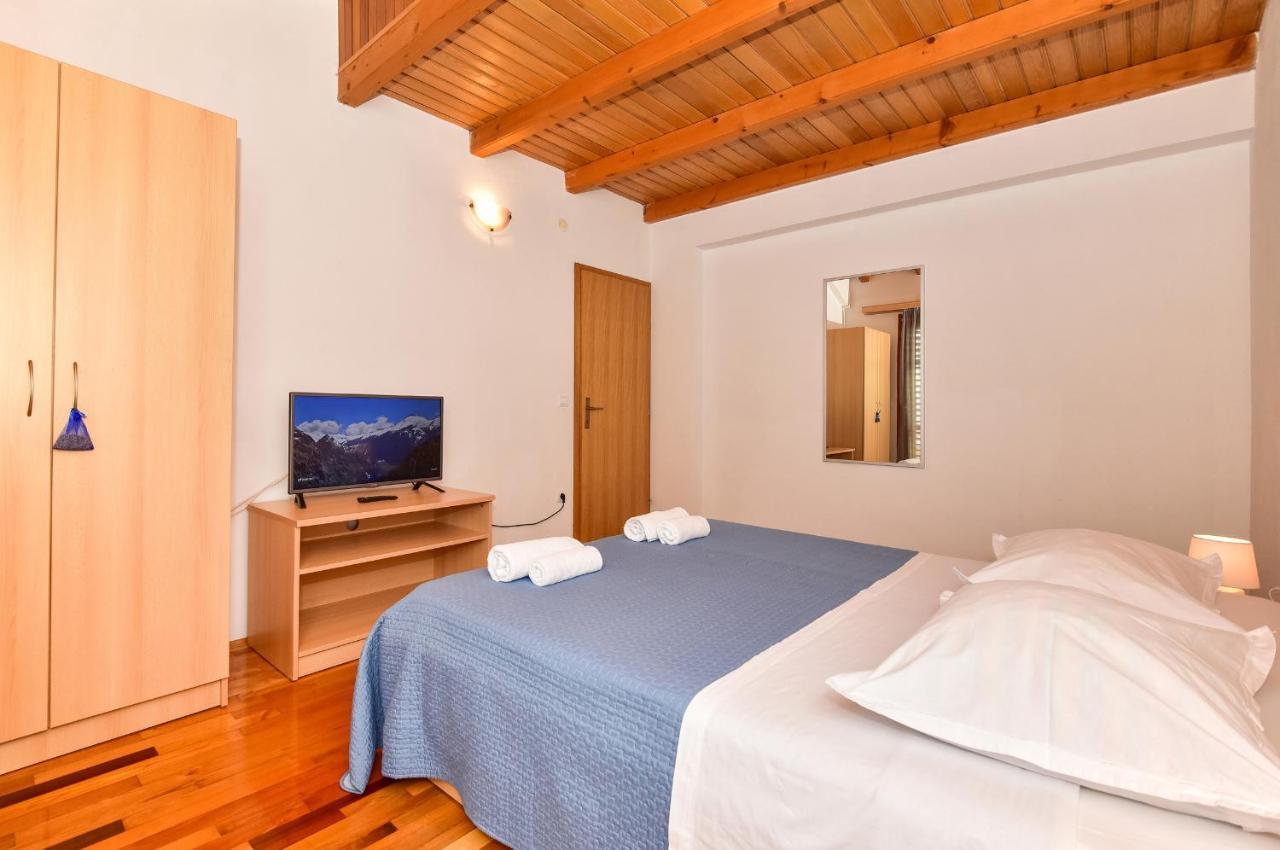 Apartmani Mate Makarska Exteriör bild