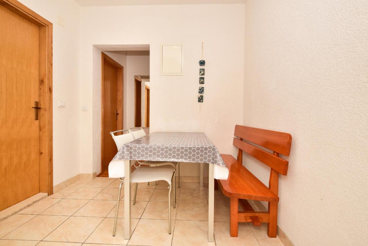 Apartmani Mate Makarska Exteriör bild